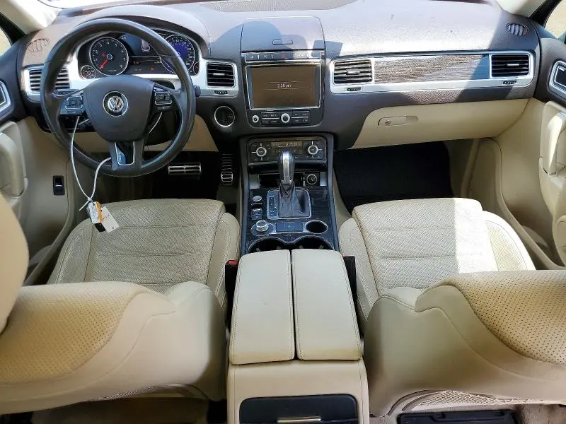 2017 VOLKSWAGEN TOUAREG EXECUTIVE  