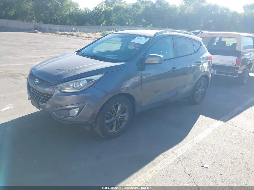 2015 HYUNDAI TUCSON SE