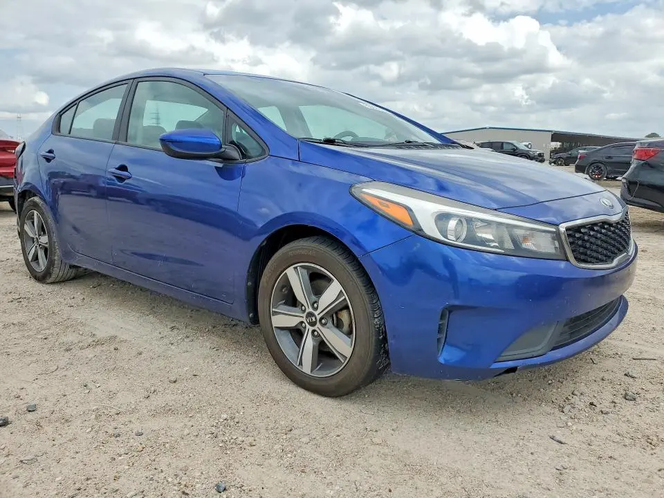 2018 KIA FORTE LX  