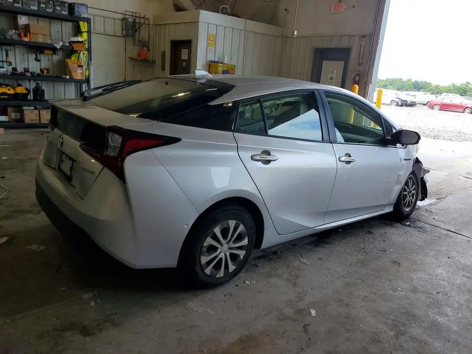 2020 TOYOTA PRIUS LE  