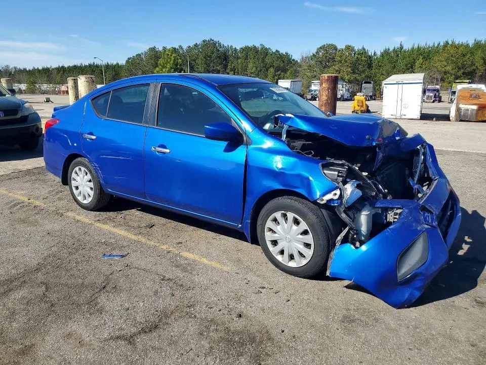 2016 NISSAN VERSA S  