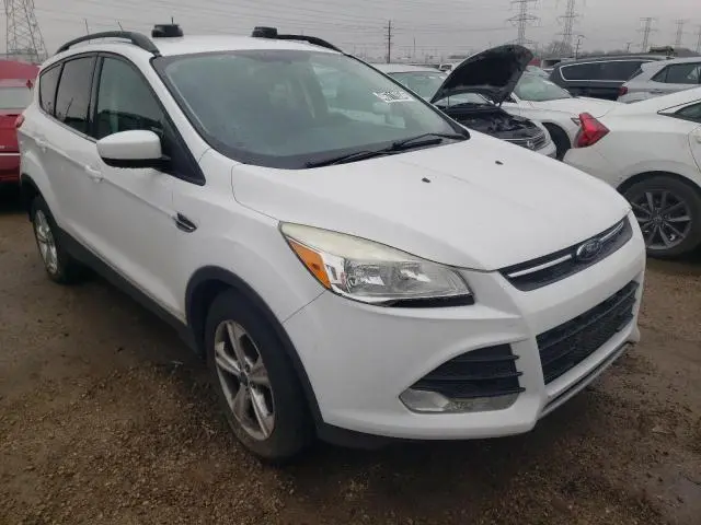 2016 FORD ESCAPE SE  