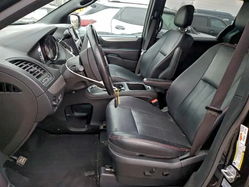 2017 DODGE GRAND CARAVAN GT  