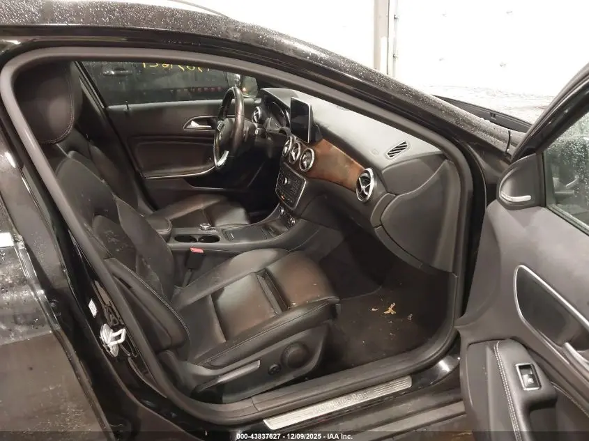 2016 MERCEDES-BENZ GLA 250 4MATIC