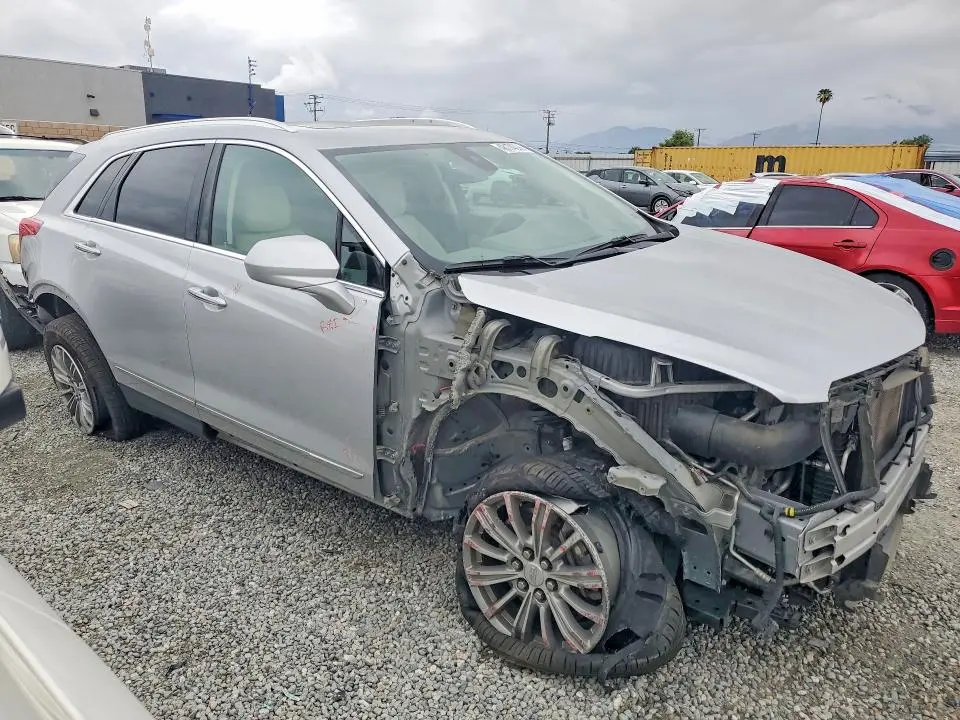 2018 CADILLAC XT5 LUXURY  