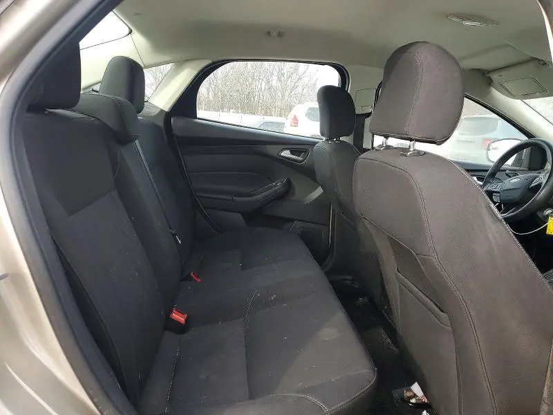 2017 FORD FOCUS SE  