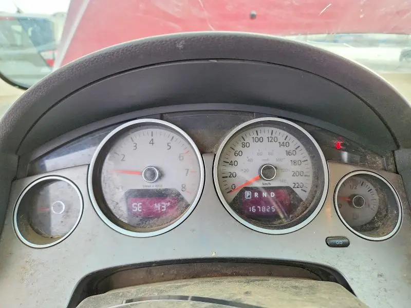 2011 VOLKSWAGEN ROUTAN SE  