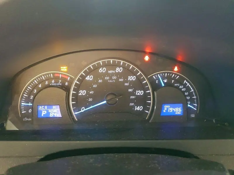 2012 TOYOTA CAMRY LE  