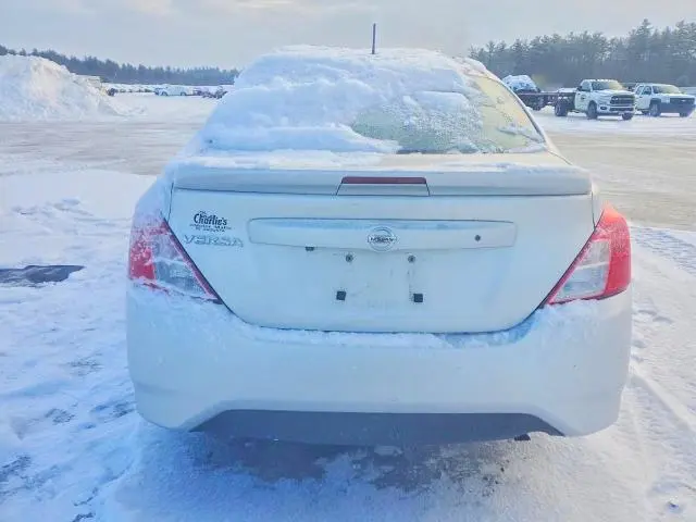 2019 NISSAN VERSA S  