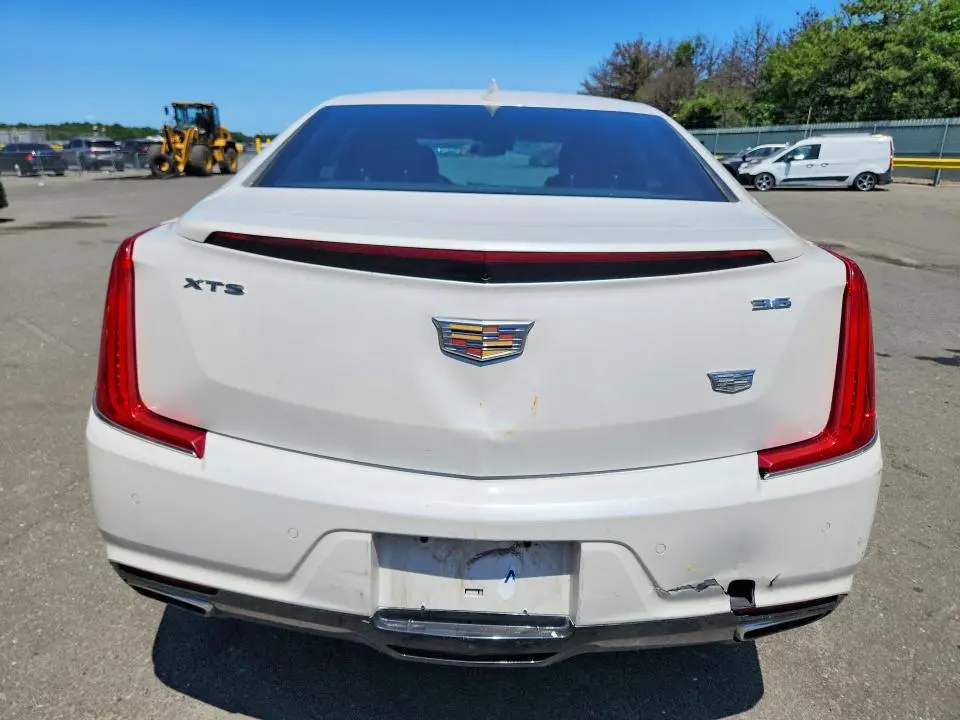 2018 CADILLAC XTS LUXURY  
