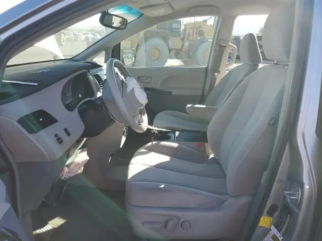 2011 TOYOTA SIENNA LE  