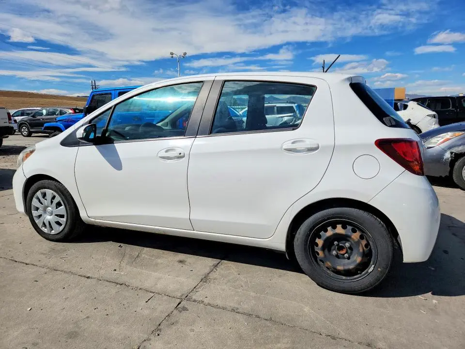 2017 TOYOTA YARIS 5-DOOR L FLEET  