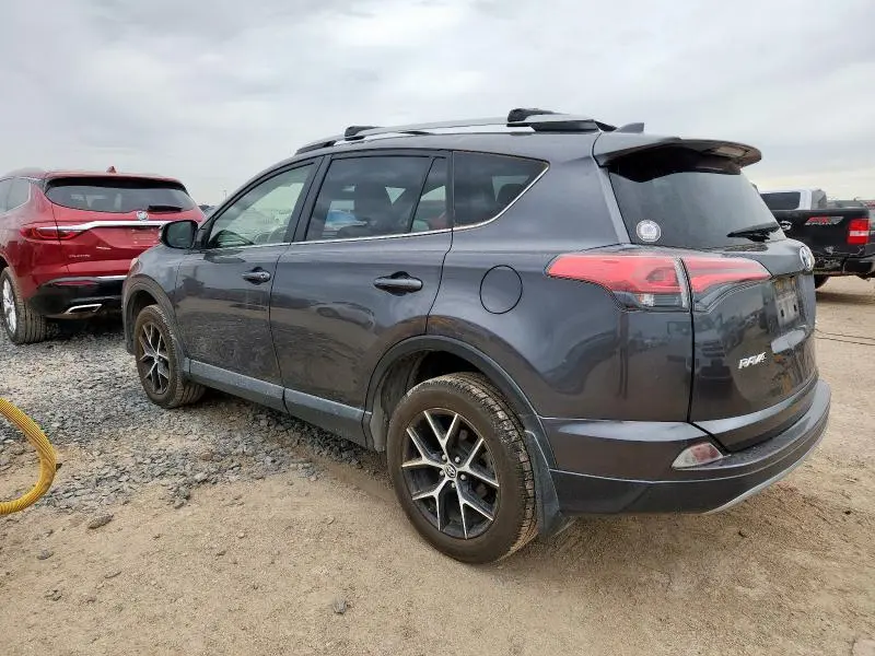 2018 TOYOTA RAV4 SE  