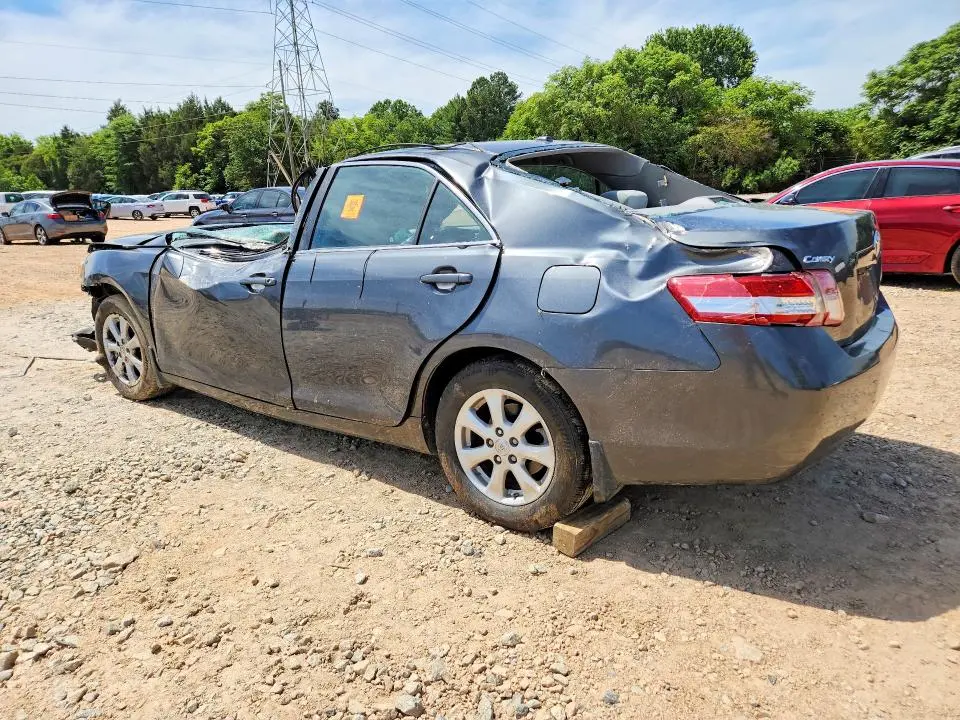 2011 TOYOTA CAMRY LE  
