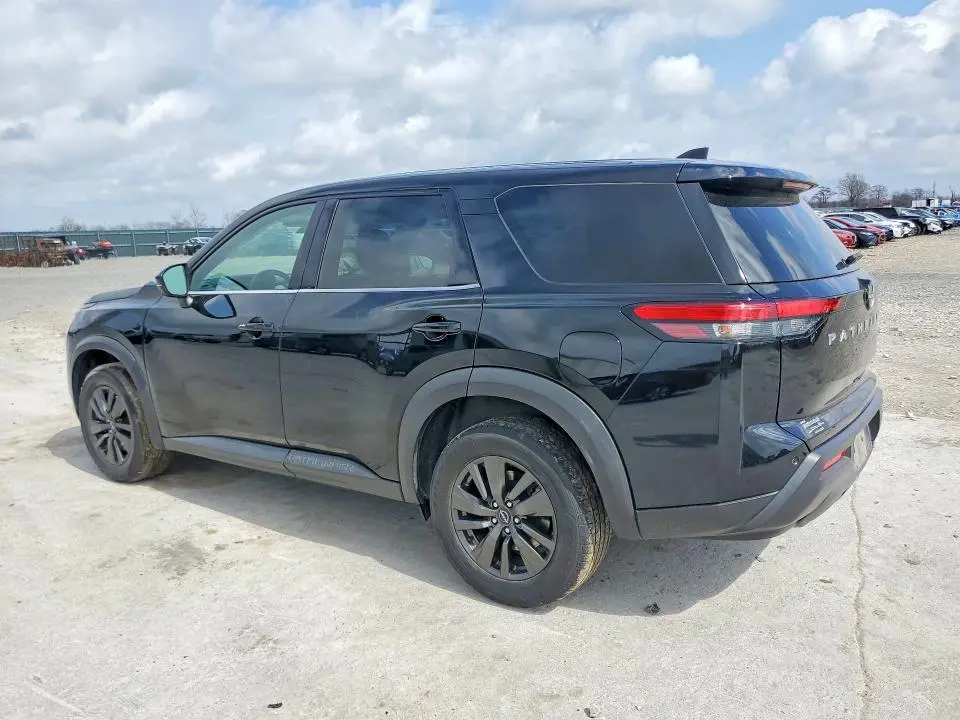 2022 NISSAN PATHFINDER S  