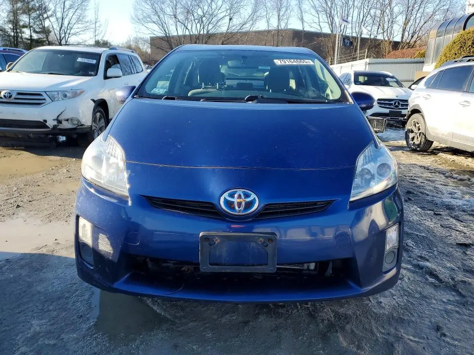 2010 TOYOTA PRIUS III  