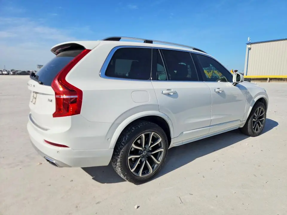 2018 VOLVO XC90   