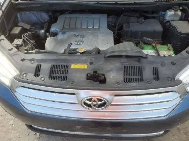 2013 TOYOTA HIGHLANDER BASE  