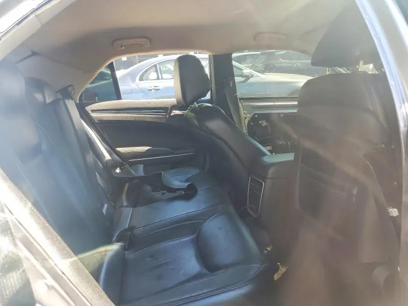 2016 CHRYSLER 300 LIMITED  