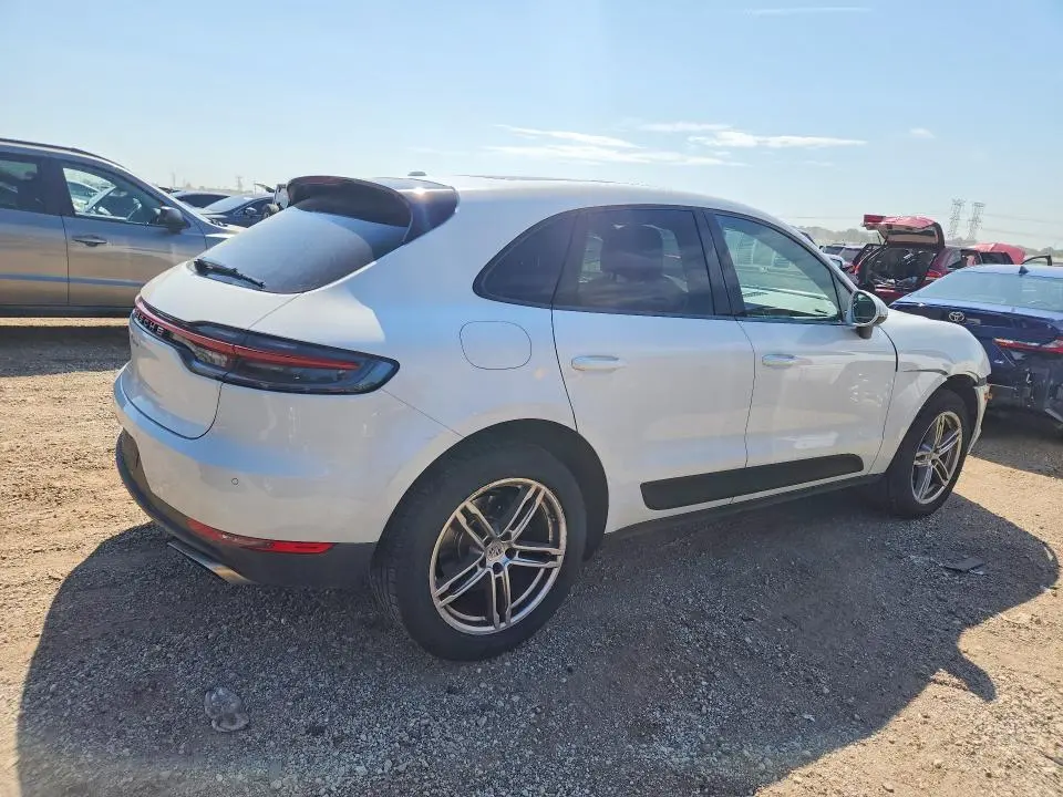 2020 PORSCHE MACAN   