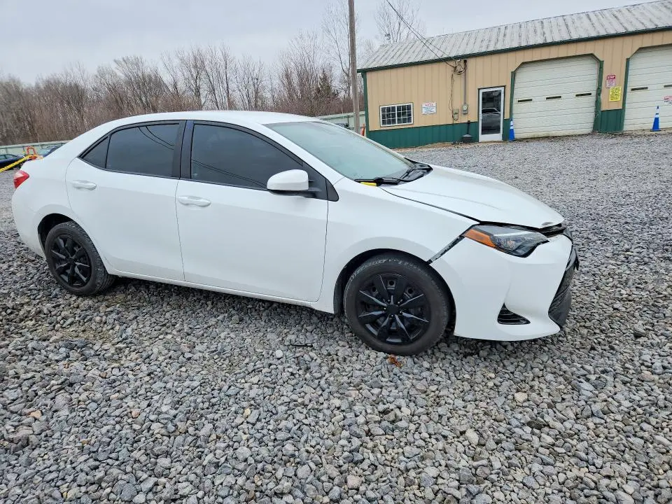 2017 TOYOTA COROLLA LE  