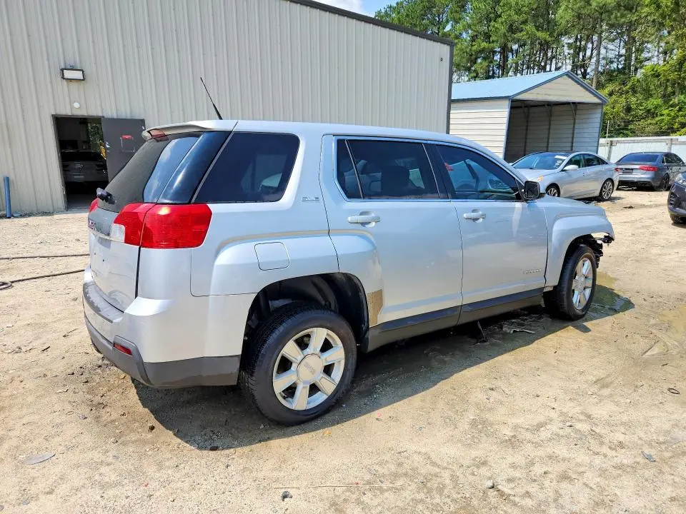2010 GMC TERRAIN SLE  
