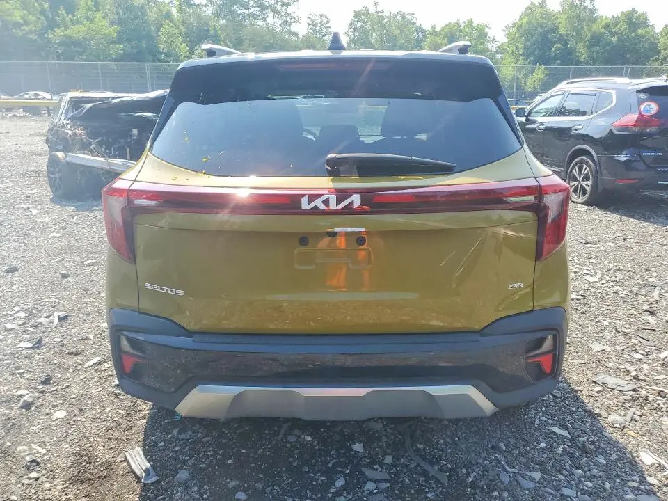 2024 KIA SELTOS S  