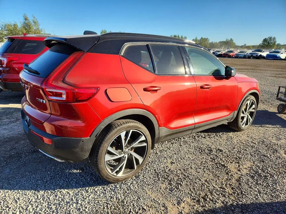 2019 VOLVO XC40 T5 R-DESIGN  