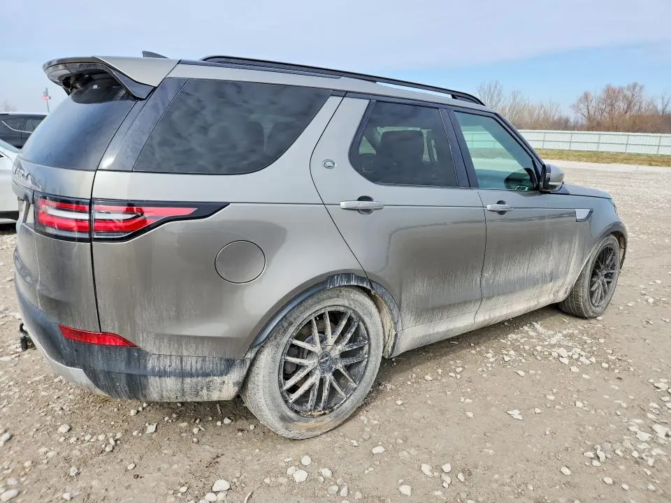 2017 LAND ROVER DISCOVERY HSE LUXURY  