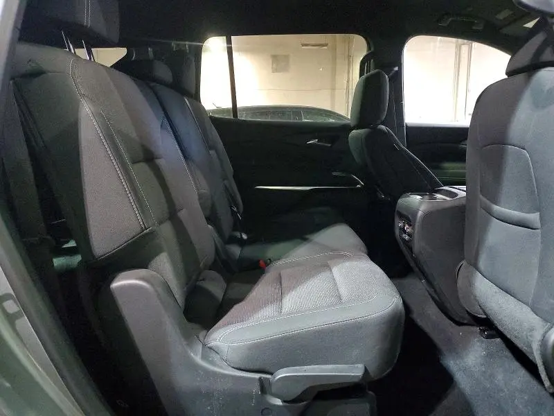 2024 CHEVROLET TRAVERSE LS  