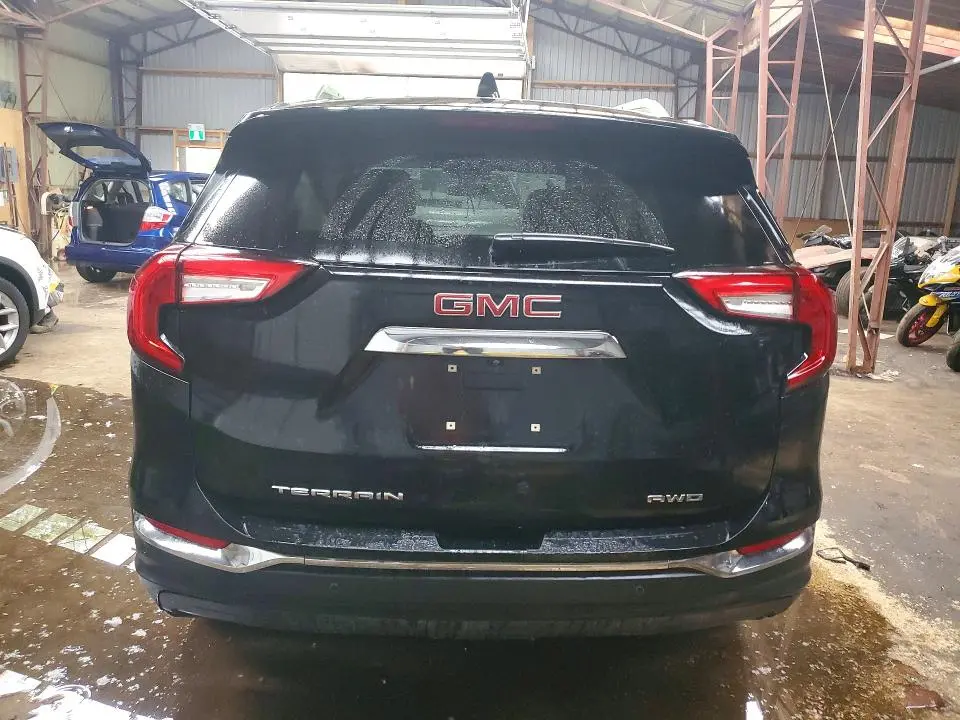2022 GMC TERRAIN SLT  