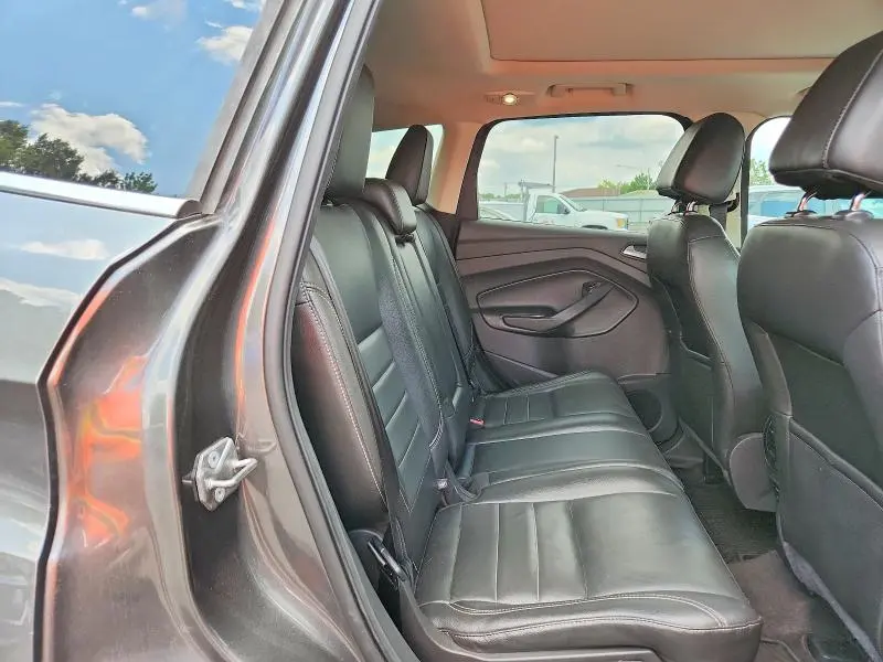 2015 FORD ESCAPE SE  