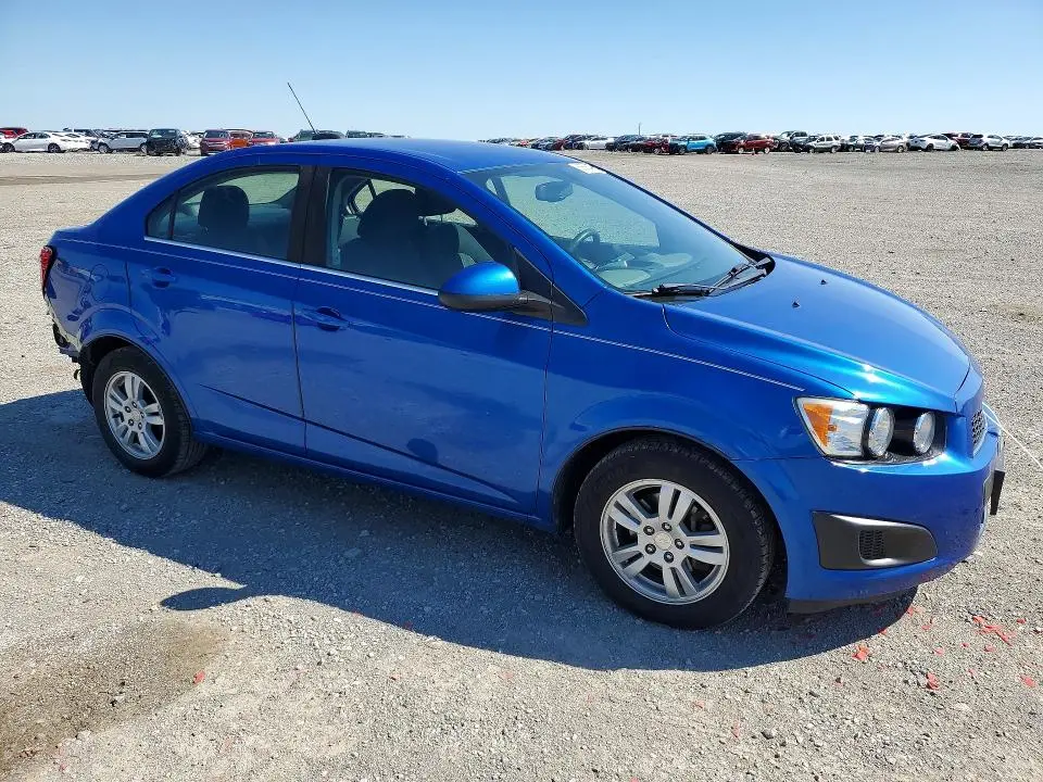 2016 CHEVROLET SONIC LT  