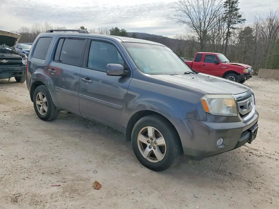 2011 HONDA PILOT EXLN  