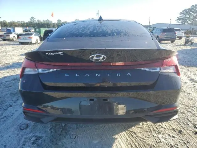 2021 HYUNDAI ELANTRA SE  