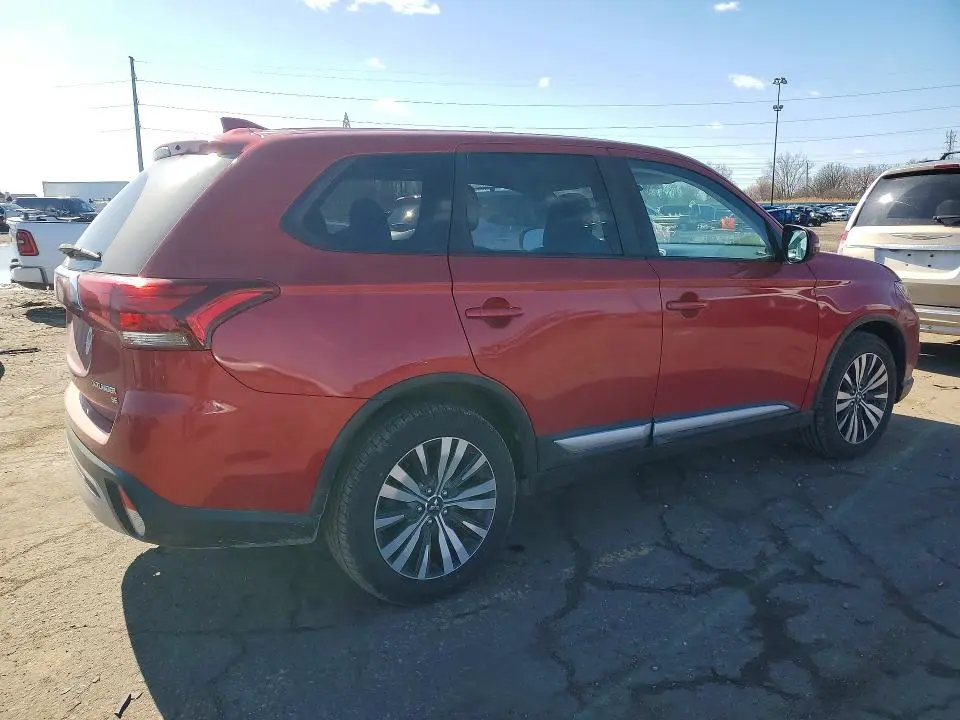 2019 MITSUBISHI OUTLANDER SE  