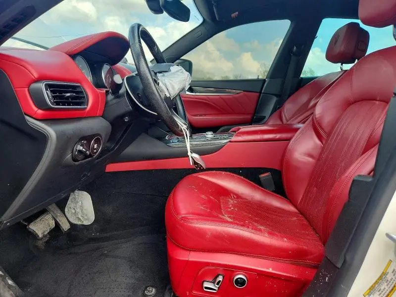 2022 MASERATI LEVANTE BASE  