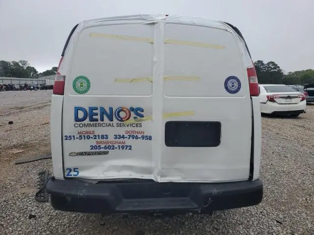 2017 CHEVROLET EXPRESS G2500   