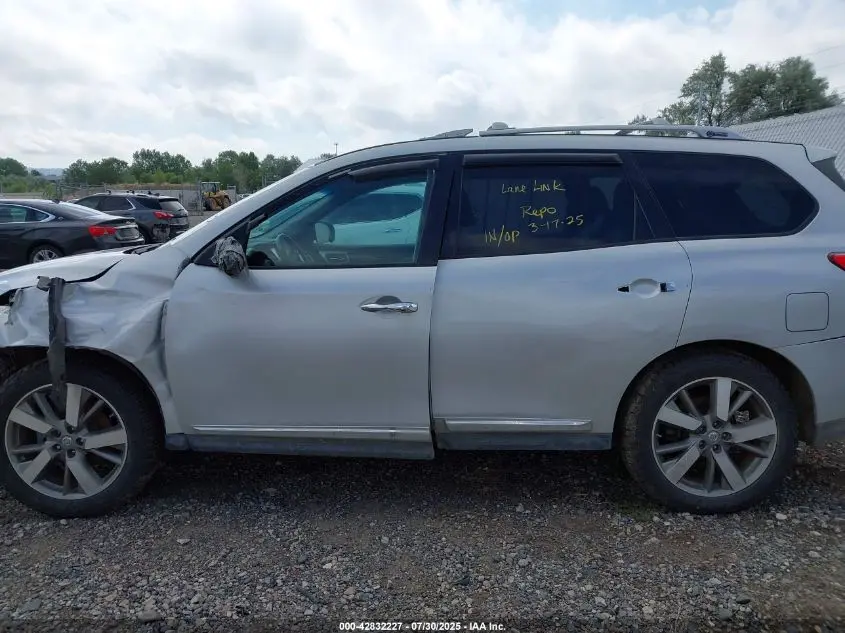 2016 NISSAN PATHFINDER PLATINUM