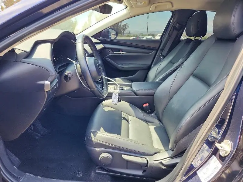 2021 MAZDA 3 SELECT  