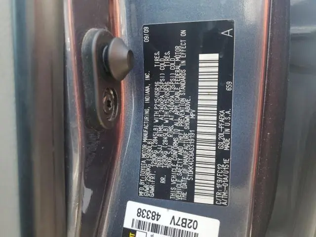 2010 TOYOTA SIENNA CE  