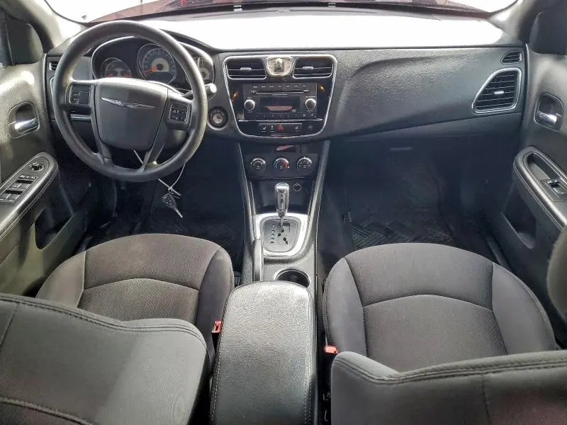 2012 CHRYSLER 200 LX  