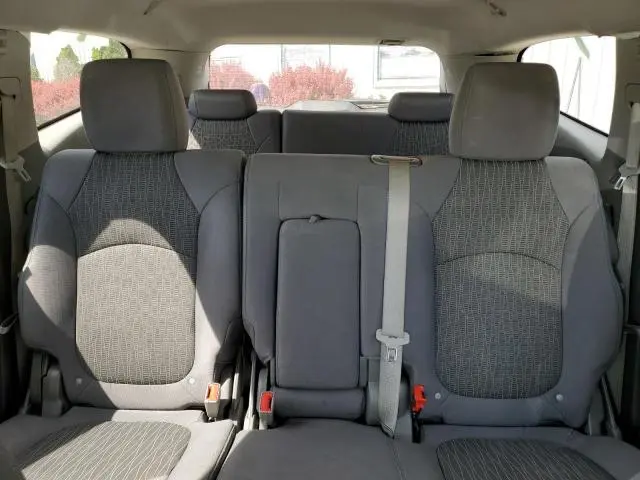 2013 CHEVROLET TRAVERSE LS  