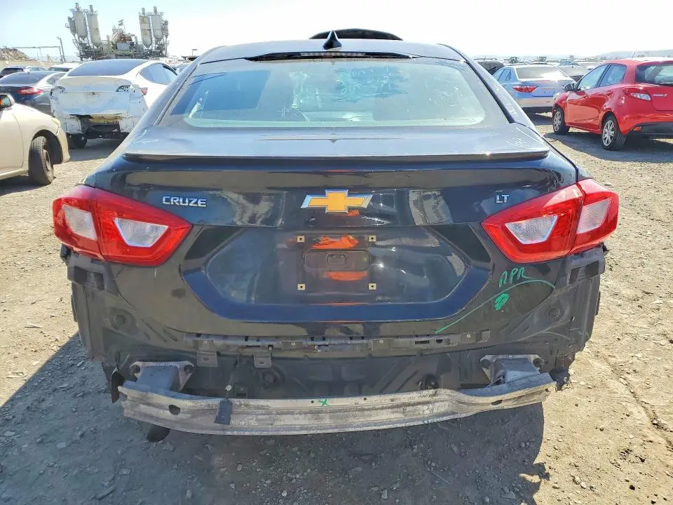 2016 CHEVROLET CRUZE LT  