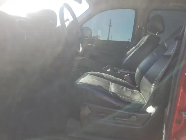 2010 CHEVROLET SUBURBAN C2500  LT  