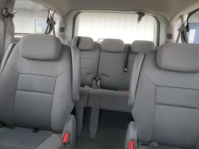 2010 CHRYSLER TOWN & COUNTRY LX  