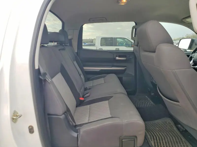 2017 TOYOTA TUNDRA   