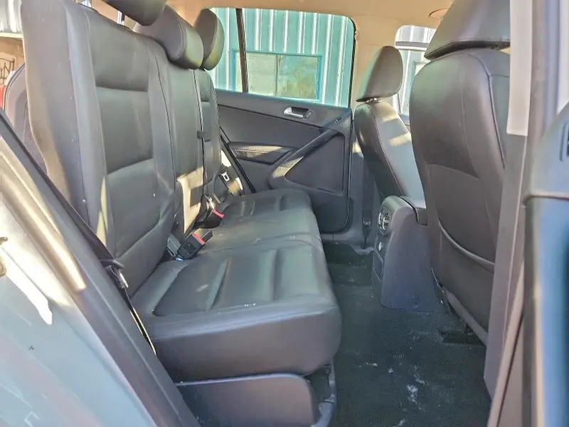 2015 VOLKSWAGEN TIGUAN S  