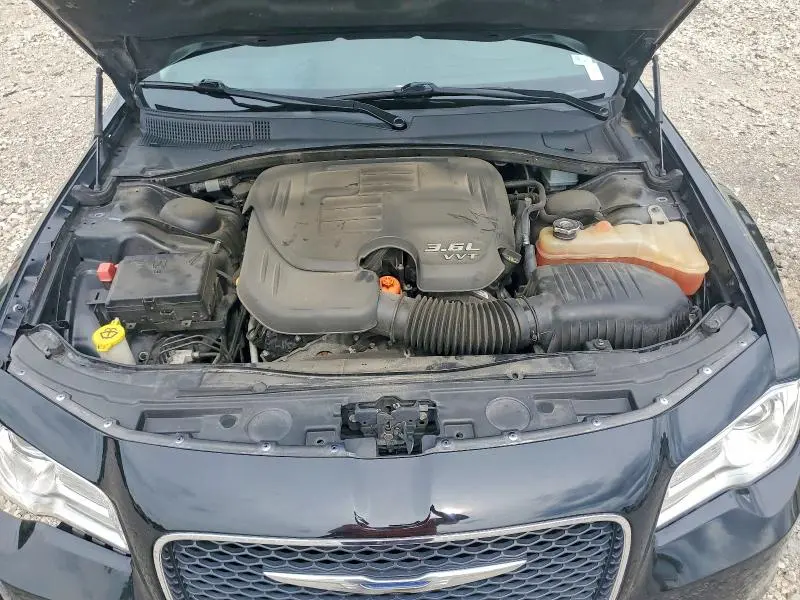 2017 CHRYSLER 300 LIMITED  