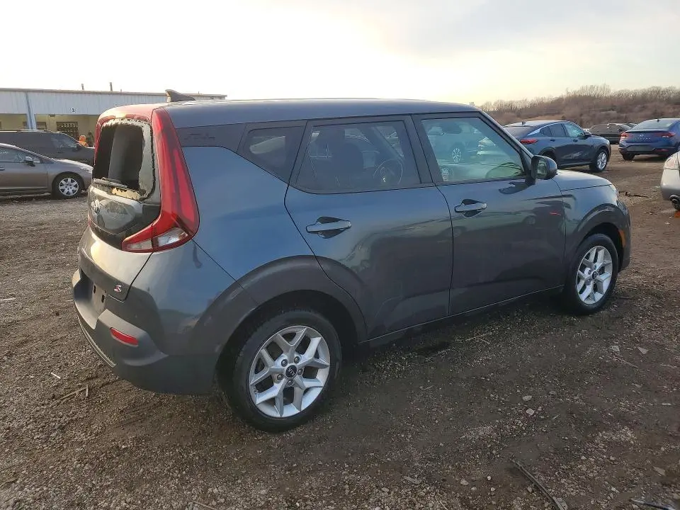 2021 KIA SOUL S  